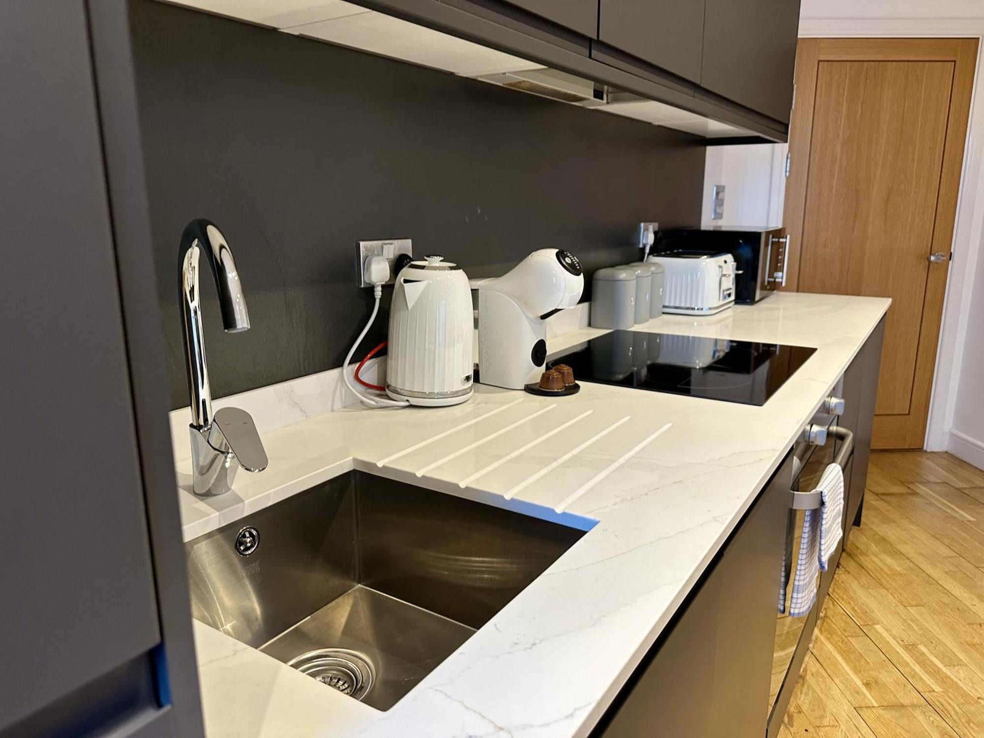 Luxury Cardiff City Centre Apartments Exterior photo